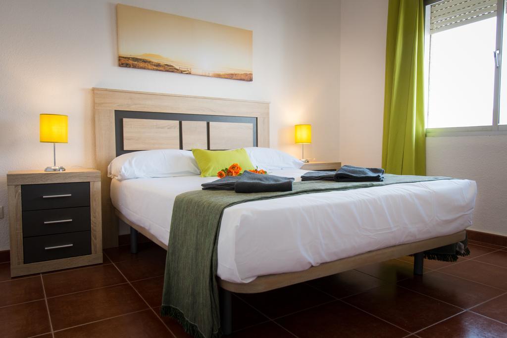 Holidays2Torremolinos Apartamento De 3 Dormitorios Con Terraza Y Piscina Comunitaria Екстер'єр фото